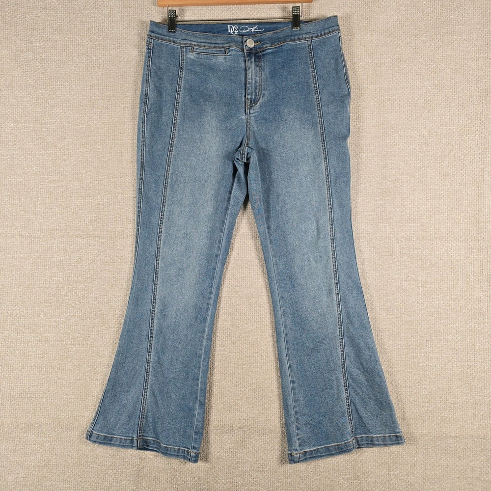 DG2 Diane Gilman New Classic Stretch Flare‎ Jeans Blue Medium Wash Petite 14P